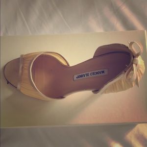 Manolo Blahnik Kiki Chiffon Nude in size 38B